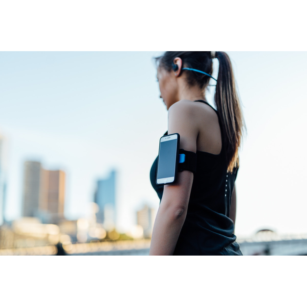 Iphone 11 running armband nike cheap